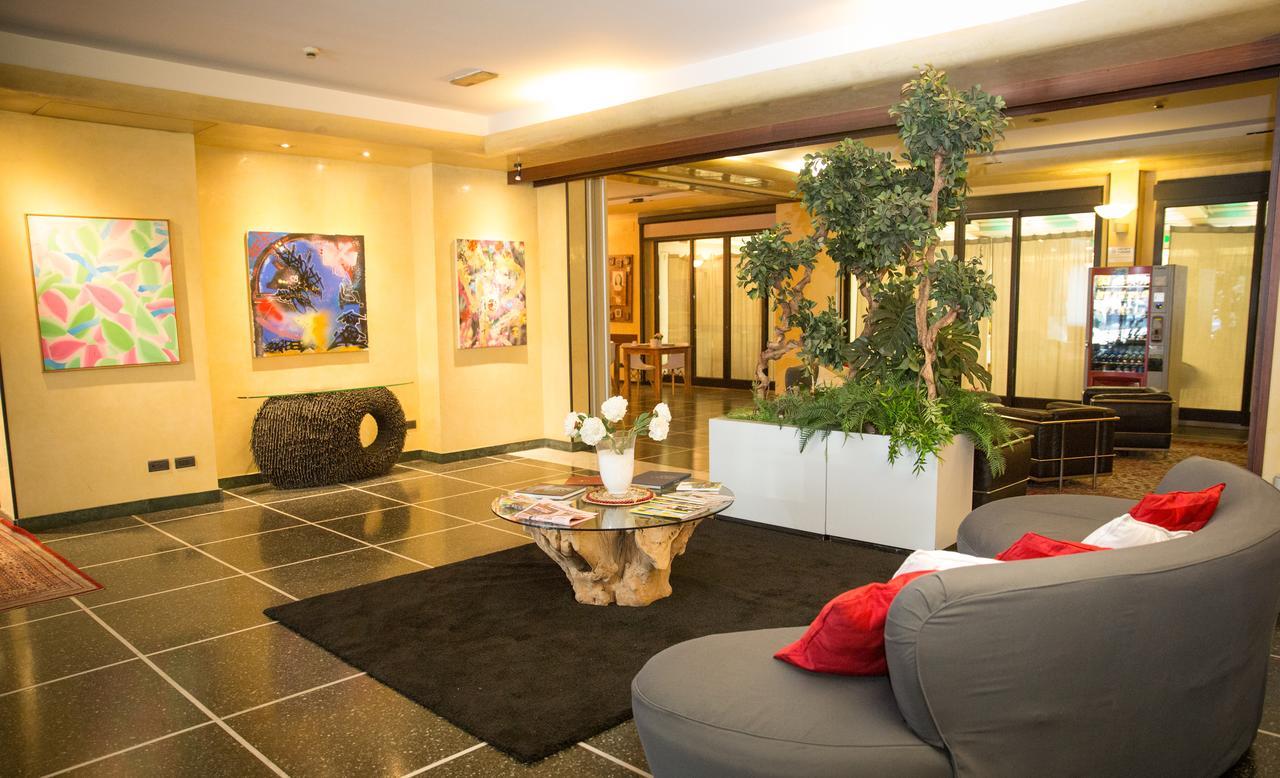 Art Hotel Milano Prato  Exterior foto